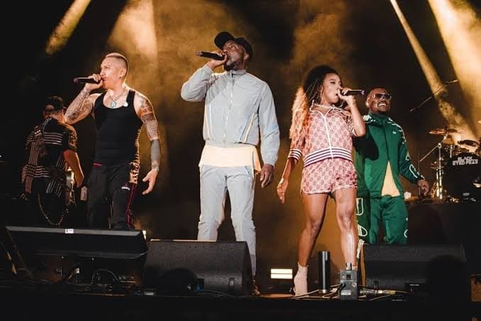 Show Black Eyed Peas